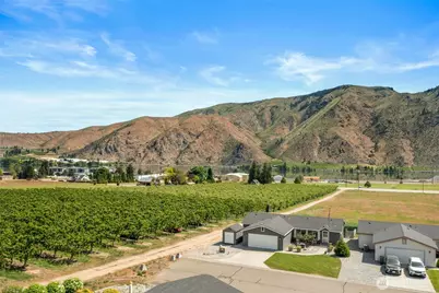14617 Diamond Avenue, Entiat, WA 98822 - Photo 1