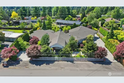 18737 63rd Avenue NE, Kenmore, WA 98028 - Photo 1