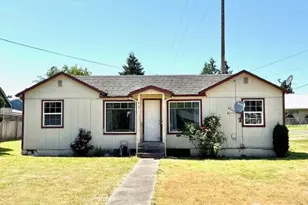 813 SW 3rd Ave, Castle Rock, WA 98611 - Photo 1