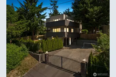 16422 76th Avenue NE, Kenmore, WA 98028 - Photo 1