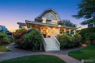 1624 44th Avenue SW, Seattle, WA 98116 - Photo 1