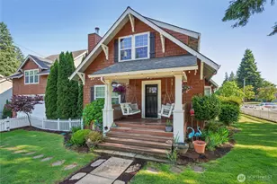 303 Maple St, Ridgefield, WA 98642 - Photo 1