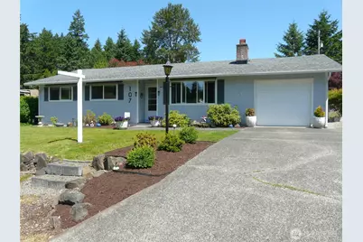 107 Candlewyck Drive W, Lakewood, WA 98499 - Photo 1