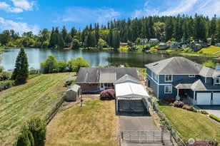 13055 SE 76th St, Newcastle, WA 98056 - Photo 1