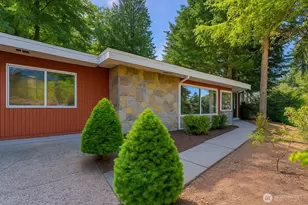 2463 74th Ave SE, Mercer Island, WA 98040 - Photo 1