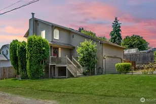 3304 202nd St SW, Lynnwood, WA 98036 - Photo 1