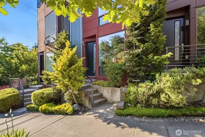 252 E Roanoke Street, Seattle, WA 98102 - Photo 1