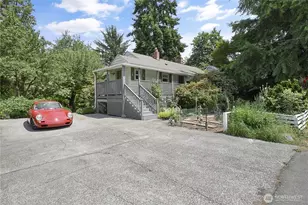 9206 49th Ave NE, Seattle, WA 98115 - Photo 1