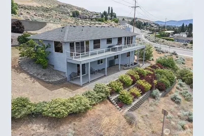 582 Lower Daniels Drive, East Wenatchee, WA 98802 - Photo 1