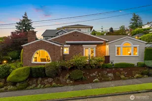 2802 29th Ave W, Seattle, WA 98199 - Photo 1