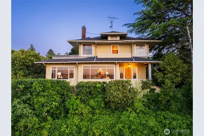 1303 E Lynn Street, Seattle, WA 98102 - Photo 1