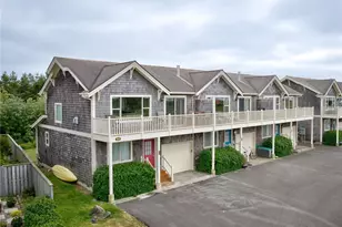 315 5th St NW, Long Beach, WA 98631 - Photo 1