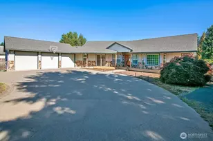 508 E Jones St, Yacolt, WA 98675 - Photo 1