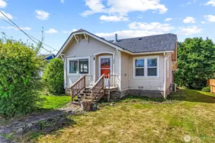 290 S 2nd St, Cathlamet, WA 98612 - Photo 1