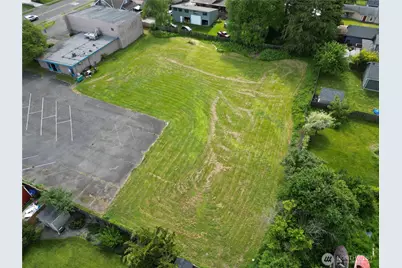 1005 W Pioneer Avenue, Puyallup, WA 98371 - Photo 1