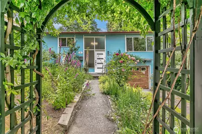 4815 46th Avenue S., Seattle, WA 98118 - Photo 1