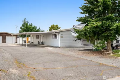 407 Offut Drive, Moses Lake, WA 98837 - Photo 1