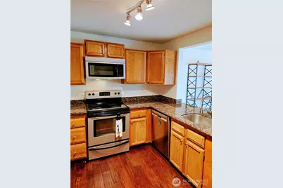 12840 SE 40th Court #B12, Bellevue, WA 98006 - Photo 1