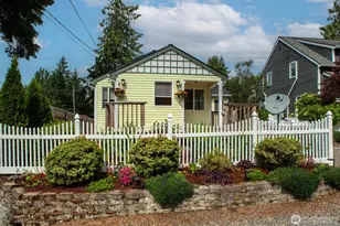 18501 5th Ave NE, Suquamish, WA 98392 - Photo 1