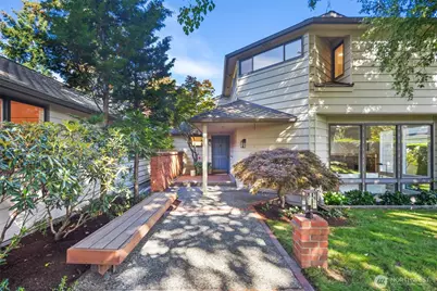 4662 95th Avenue NE, Yarrow Point, WA 98004 - Photo 1