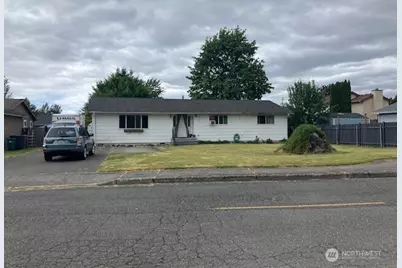 737 3rd Avenue SE, Pacific, WA 98047 - Photo 1