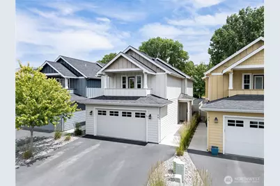 2452 NW Columbia Avenue #34, East Wenatchee, WA 98802 - Photo 1