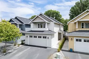 2452 NW Columbia Ave, East Wenatchee, WA 98802 - Photo 1