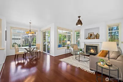 4310 NE 5 Court #101, Renton, WA 98059 - Photo 1