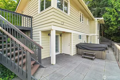 5467 16th Avenue SW, Seattle, WA 98106 - Photo 1