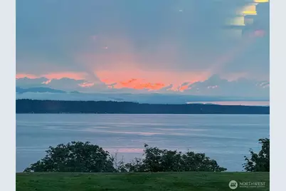 31 Pine Street #102, Edmonds, WA 98020 - Photo 1