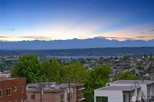 1818 Bigelow Ave N, Seattle, WA 98109 - Photo 1