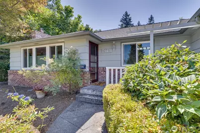 10751 Durland Avenue NE, Seattle, WA 98125 - Photo 1