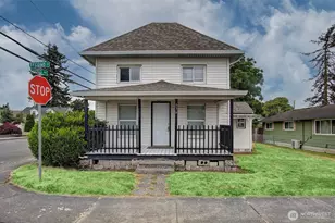 636 2nd St, Woodland, WA 98674 - Photo 1