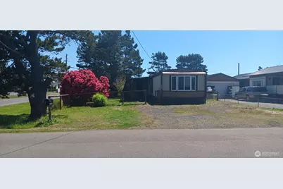 211 13th Street, Long Beach, WA 98631 - Photo 1