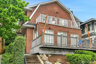 4715 19th Ave NE, Seattle, WA 98105 - Photo 1