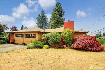 3033 NE 7th Street, Renton, WA 98056 - Photo 1