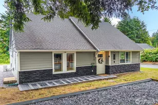 4415 Waller Rd E, Tacoma, WA 98443 - Photo 1