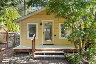 1323 8th St, Port Townsend, WA 98368 - Photo 1