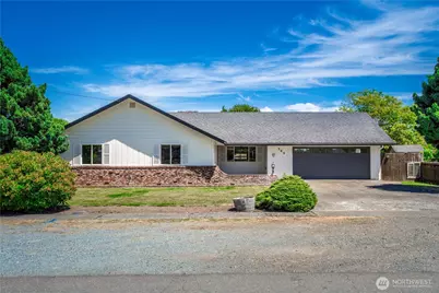 366 N Norma Street, Buckley, WA 98321 - Photo 1