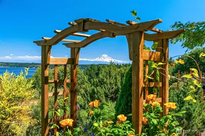 27727 94th Avenue SW, Vashon, WA 98070 - Photo 1