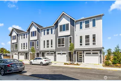 15726 40th Avenue W #A6, Lynnwood, WA 98087 - Photo 1