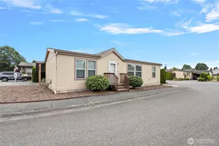 886 Carriage Ct, Sedro Woolley, WA 98284 - Photo 1