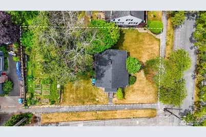 403 W Dravus Street, Seattle, WA 98119 - Photo 1