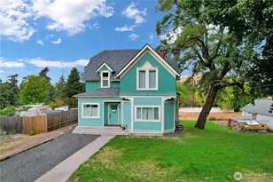 308 W 4th St, Waitsburg, WA 99361 - Photo 1