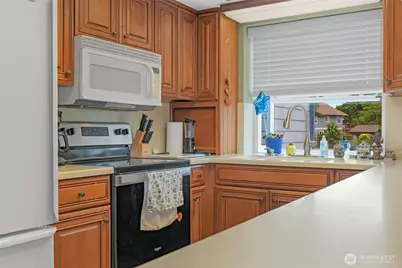 1541 Sheridan #C2, Bremerton, WA 98310 - Photo 1