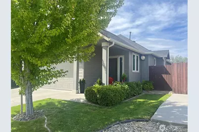 1122 SW Carver Street, College Place, WA 99324 - Photo 1