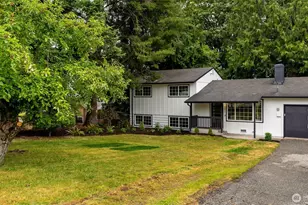 17615 33rd Pl W, Lynnwood, WA 98037 - Photo 1