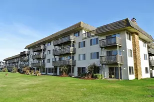 615 Ocean Shores Blvd NW, Ocean Shores, WA 98569 - Photo 1