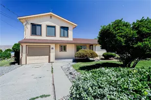 919 Woodward Dr, Wenatchee, WA 98801 - Photo 1