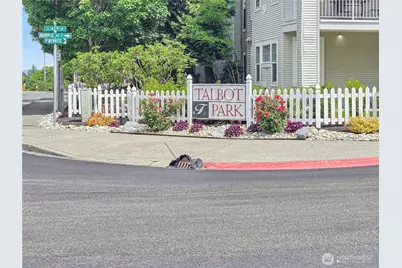 503 S 47th Street #11F, Renton, WA 98055 - Photo 1